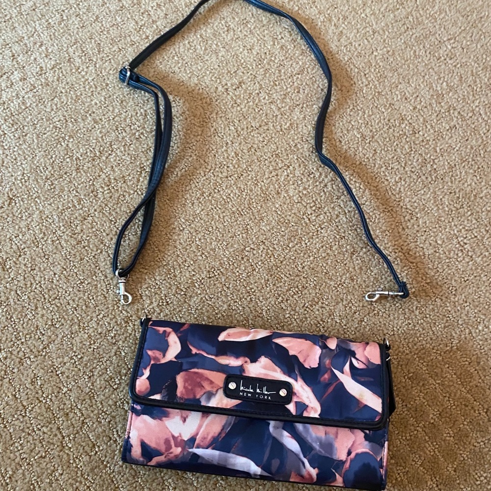 Flower hand purse